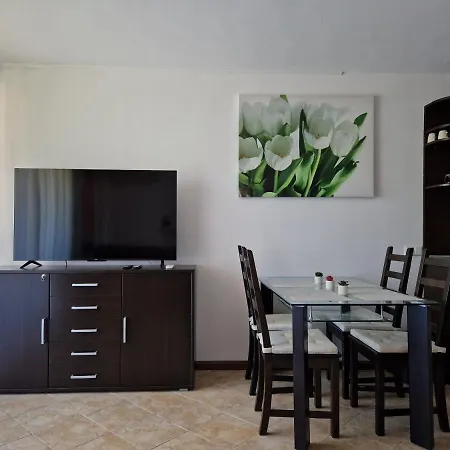 Appartement In The Picturesque Oasis & *